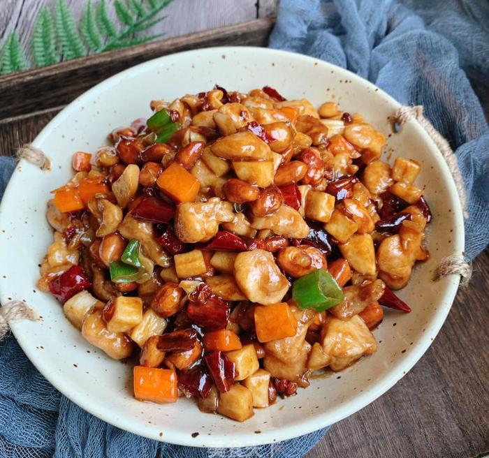 春节菜谱家常菜做法大全：温馨团圆的味道